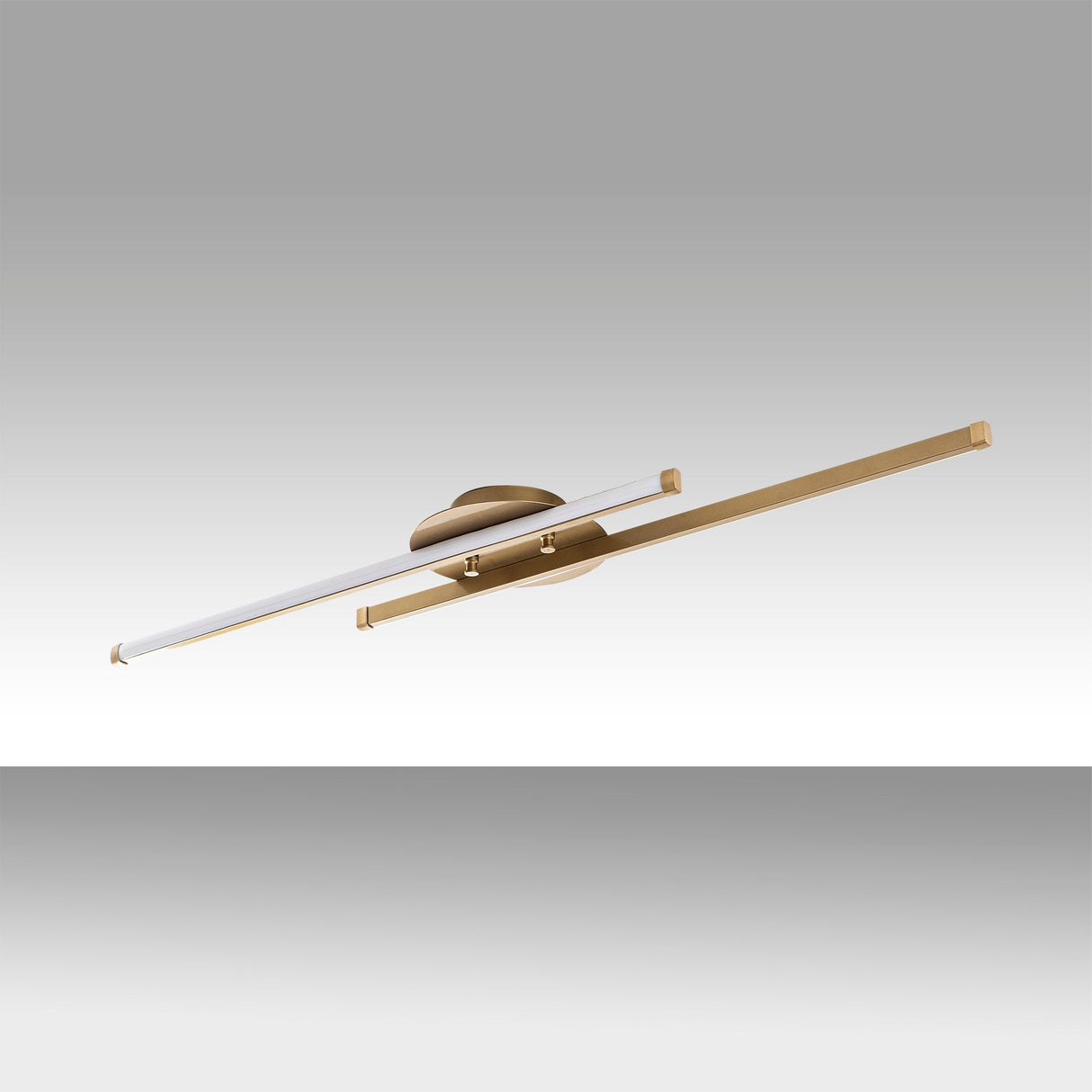 Lámpara de techo de metal dorado Hawk