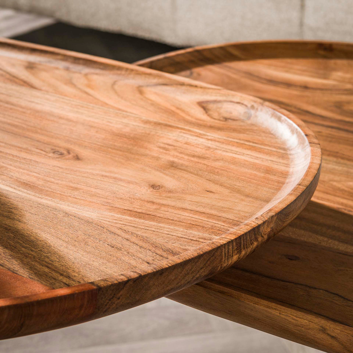 Luna Juego de Mesa de Salón Ø70 & Ø48 de madera maciza de acacia