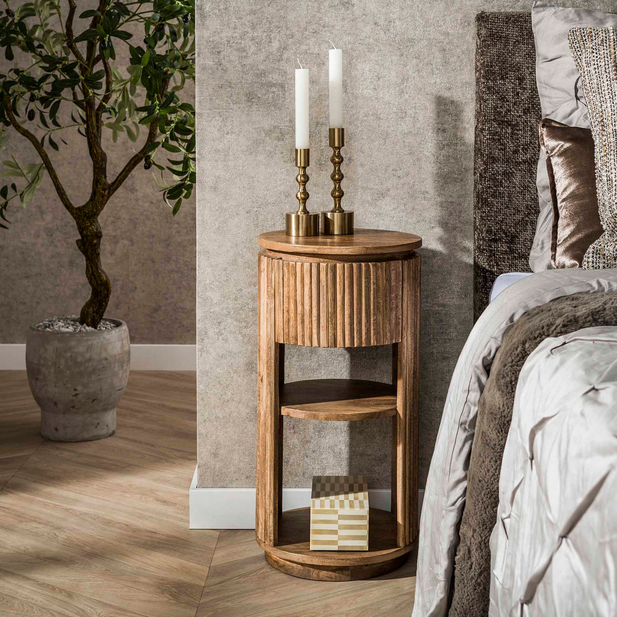 Mesita de noche Lio Rond Madera de mango Arena 1 Carga