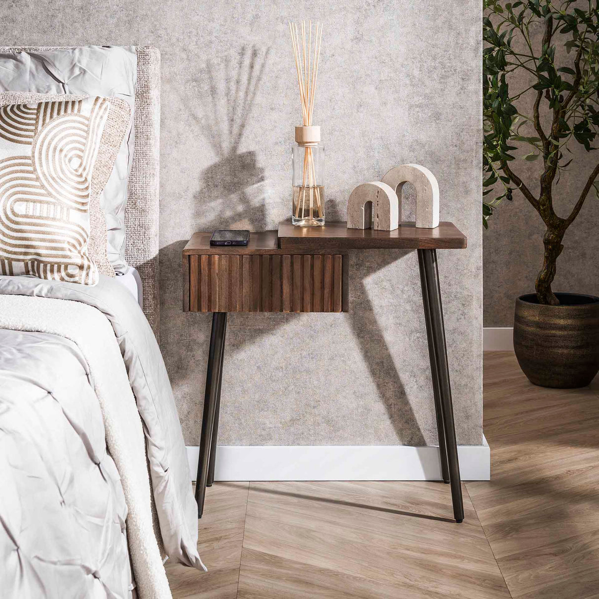 Mesita de noche Oslo derecha - Acacia maciza marrón envejecido (1 cajón)