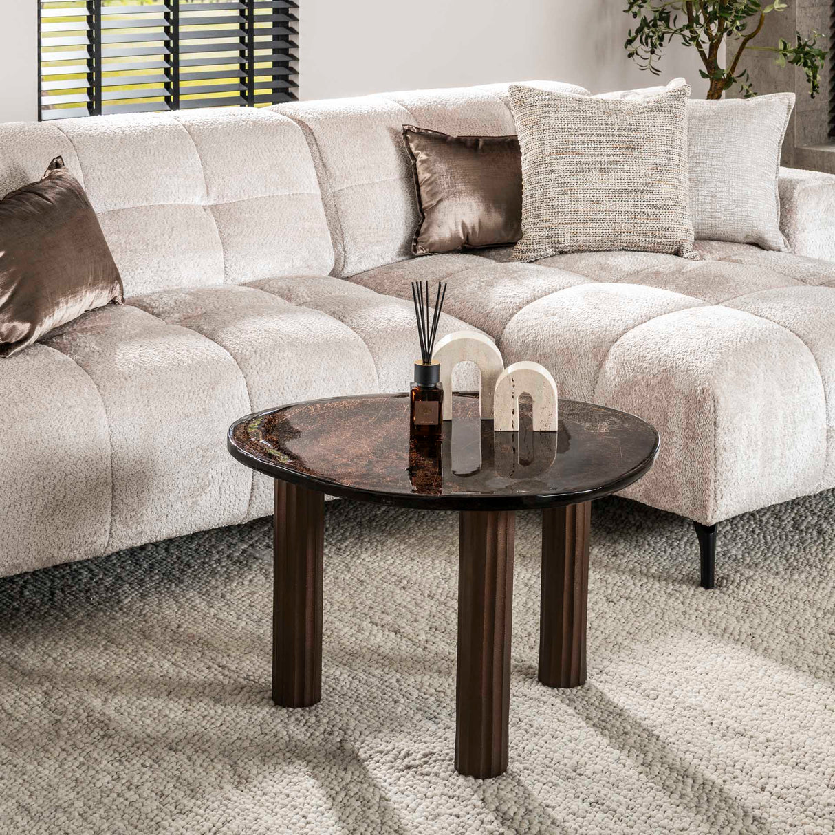 Mesa de centro Vesta L de cobre antiguo 70x59 cm