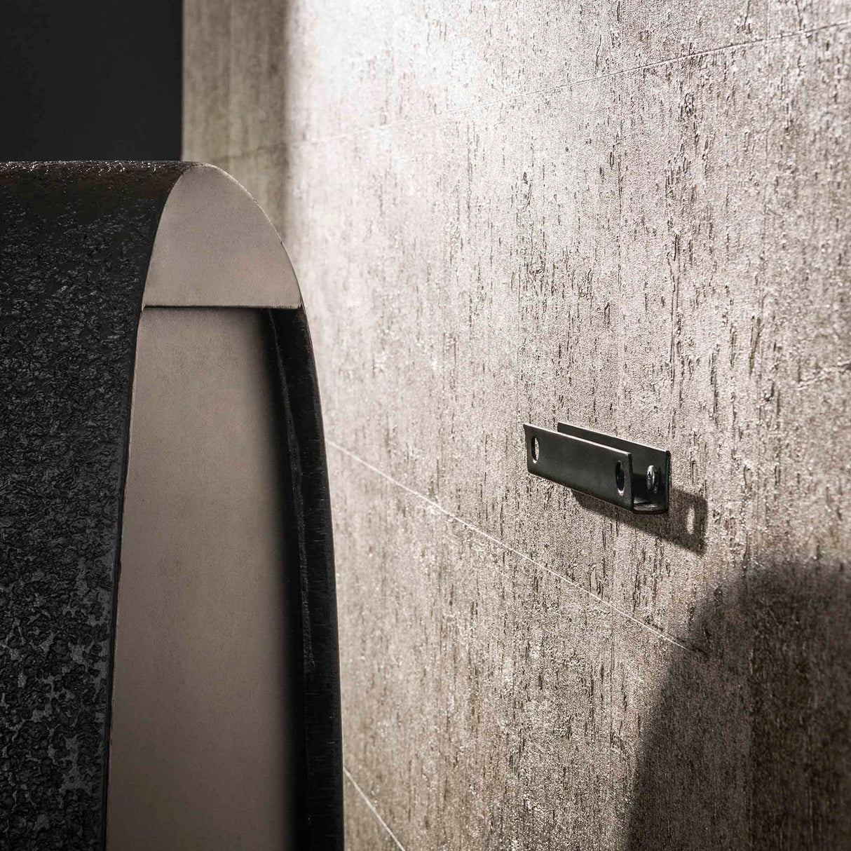 Estante de pared con gotas en gris metálico 34x21 cm Aeris