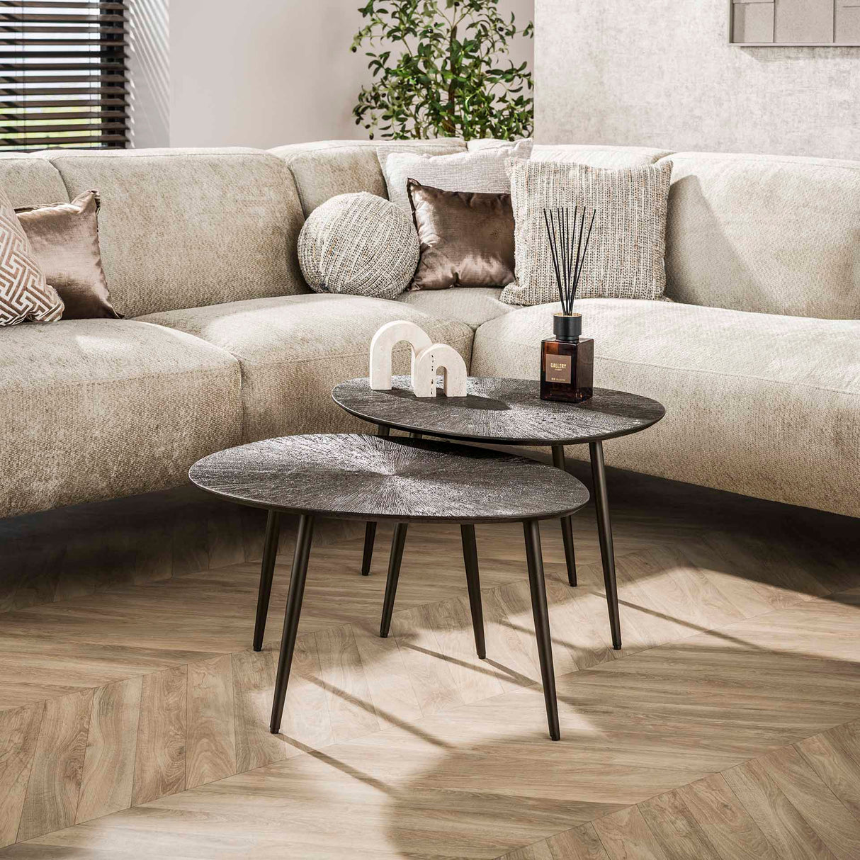 Conjunto de mesas de centro Juno en bronce oscuro con metal - Juego de 2