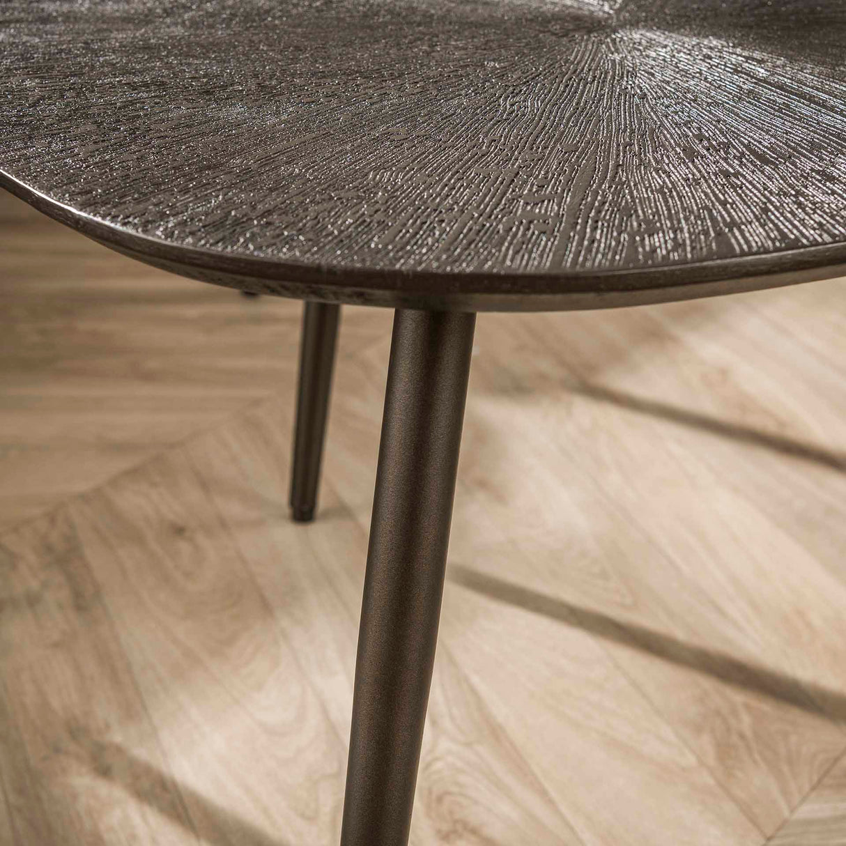 Juego de mesas de centro Jax en bronce orgánico y marrón oscuro (2 piezas)