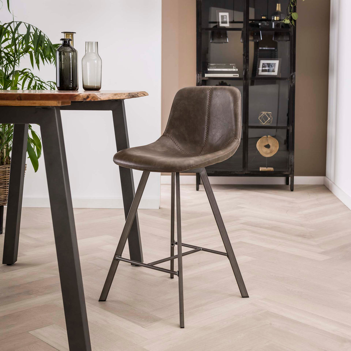 Juego de 4 taburetes Siena Saddle PU taupe