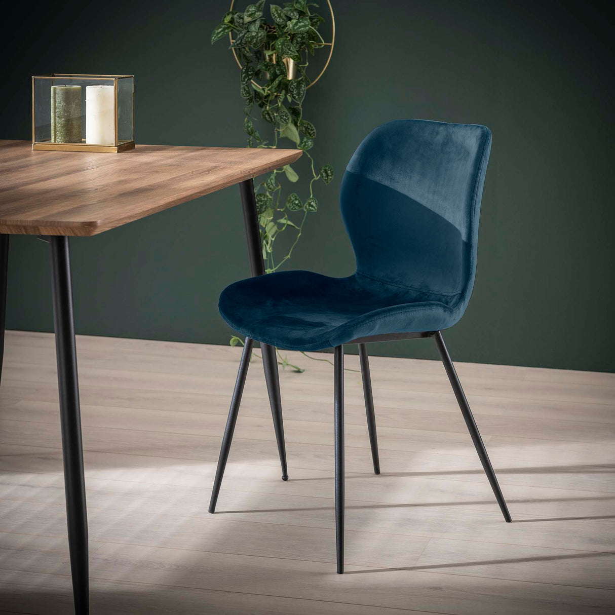 Silla de comedor elegante Argo de terciopelo azul - Sin reposabrazos