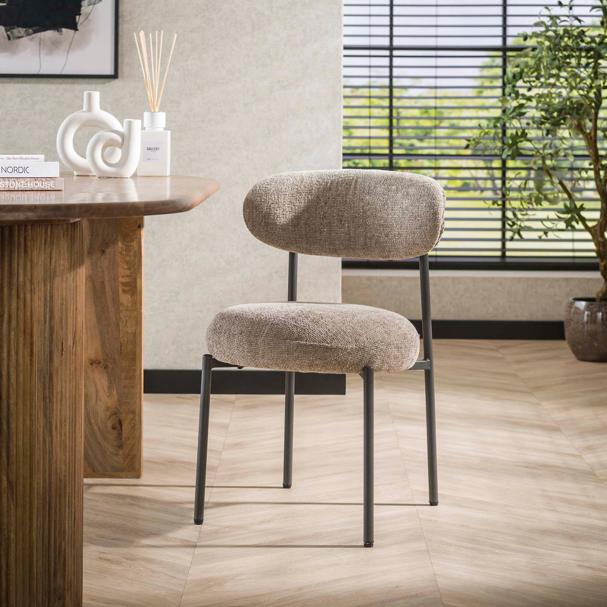 Juego de 2 sillas de comedor Aero Tissee Cargo Arena