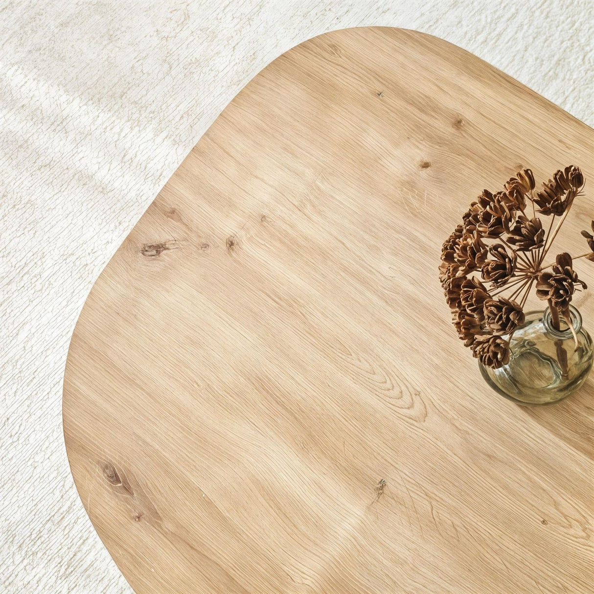 Mesa de centro Rock ovalada con aspecto de roble zafiro. Compuesto de madera revestido de melamina