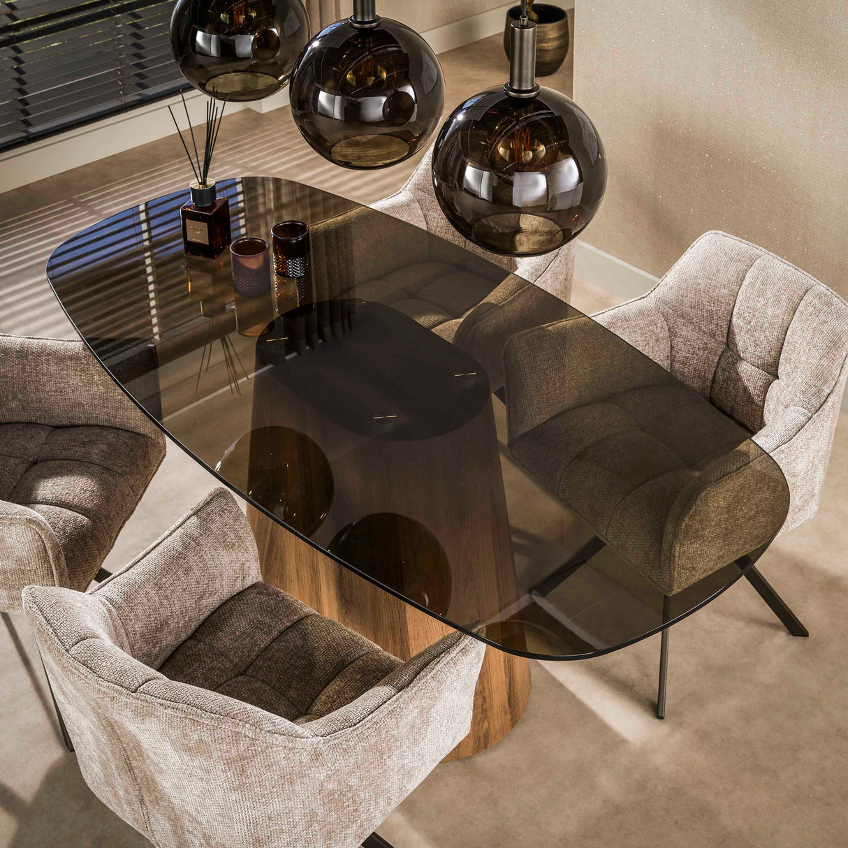 Eettafel - Deens ovale eettafel bruin rookglas eikenhout - look frame Thor 215 cm - Dimehouse