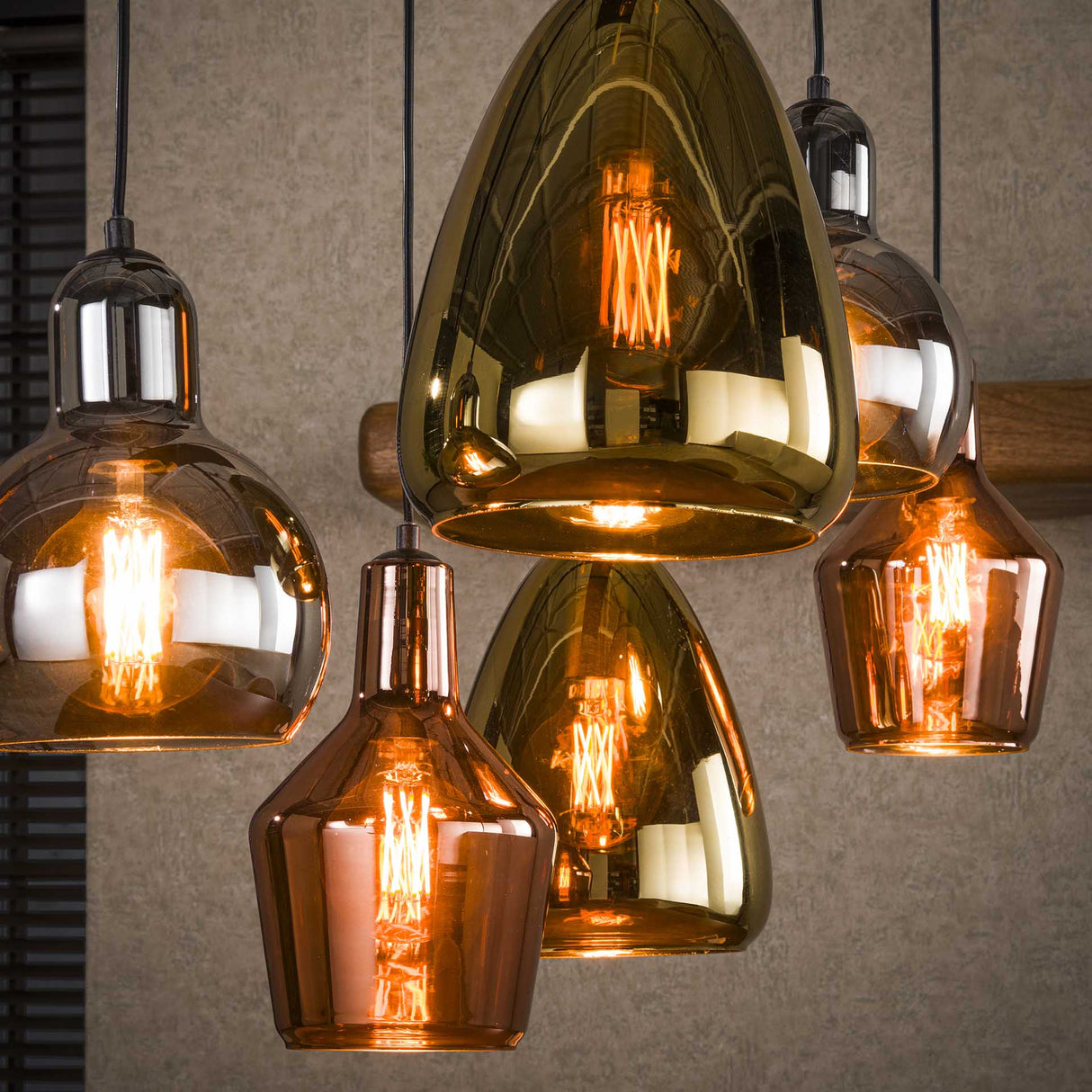 Lámpara colgante industrial Pam de vidrio coloreado 6 luces mezcladas