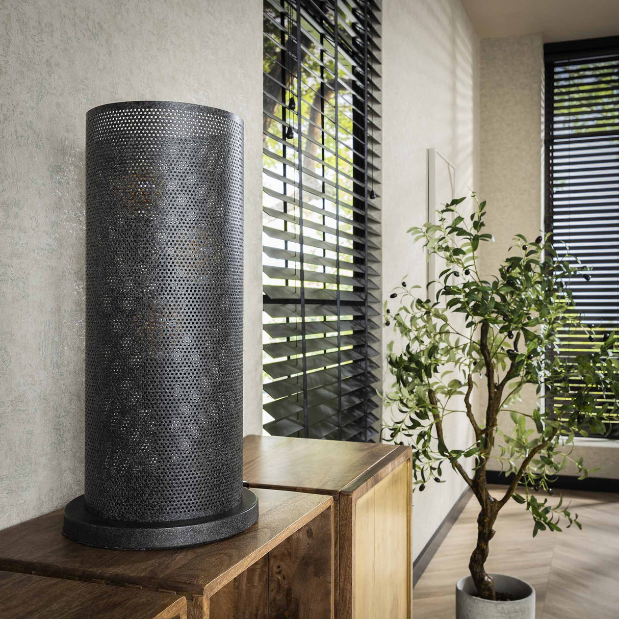 Lámpara de mesa Knox 3 luces malla negra