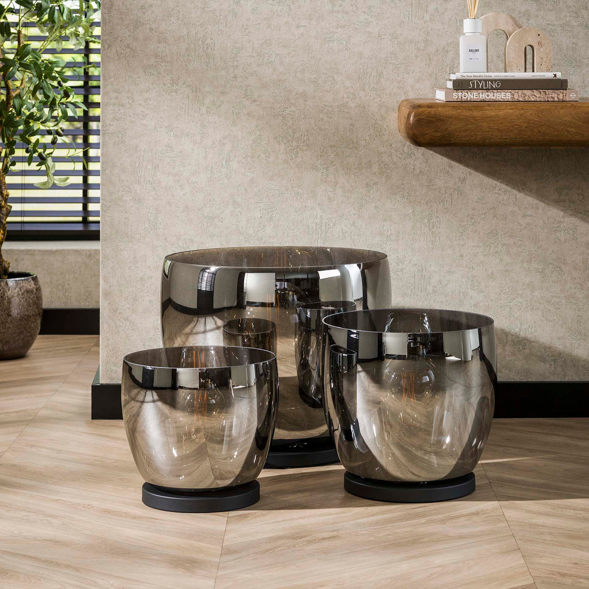 Lámpara de pie Dain UP L Vidrio color cromo