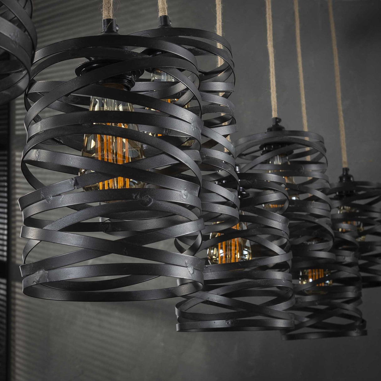 Lámpara de colgación industrial Twist Metal 7 luces