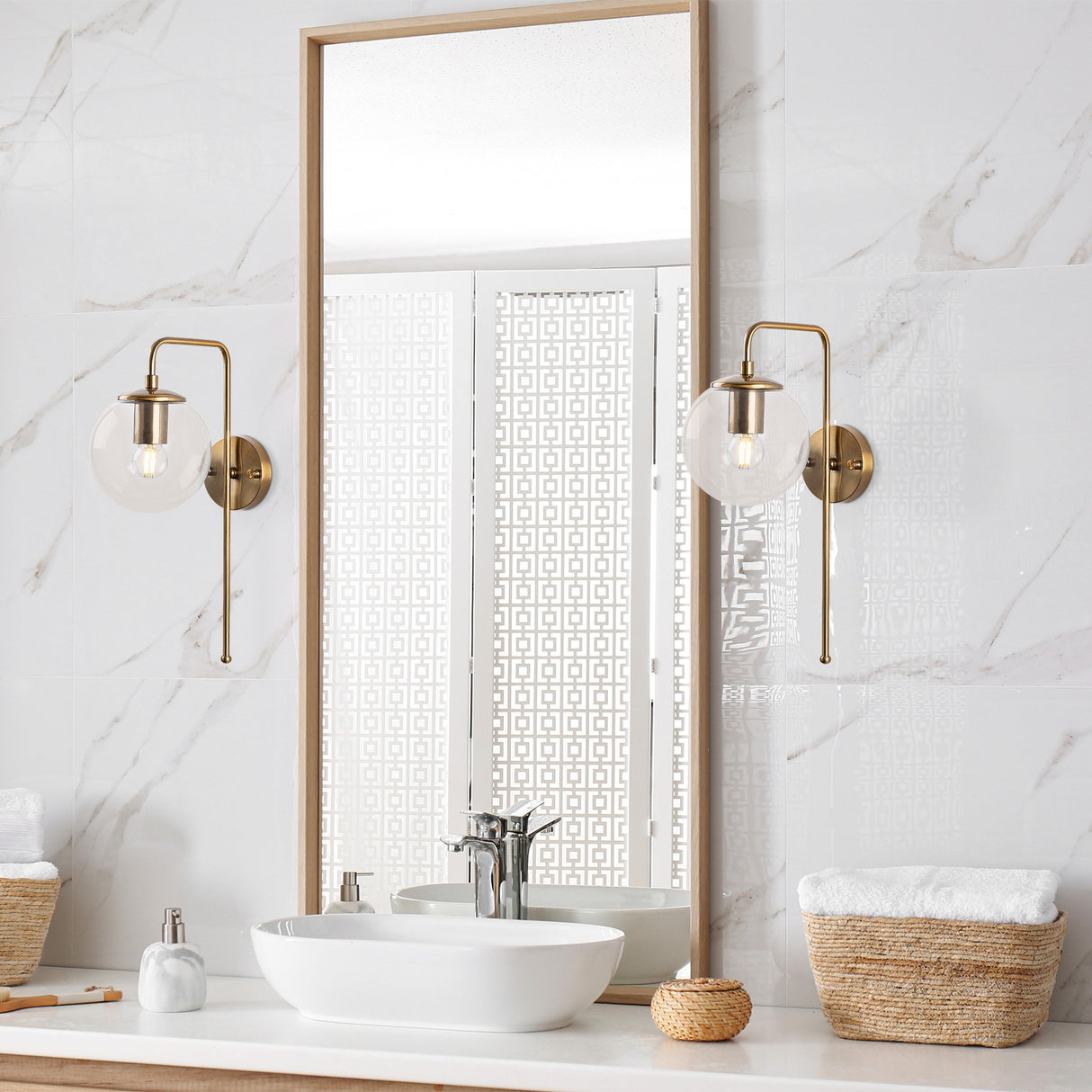 Aplique 1 luz Color bronce Cristal claro Brim