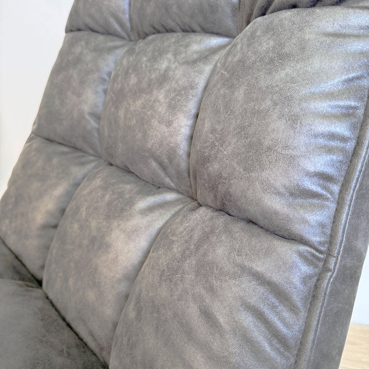 Sillón giratorio Yuki Antracita Eco-cuero 360° Giratorio