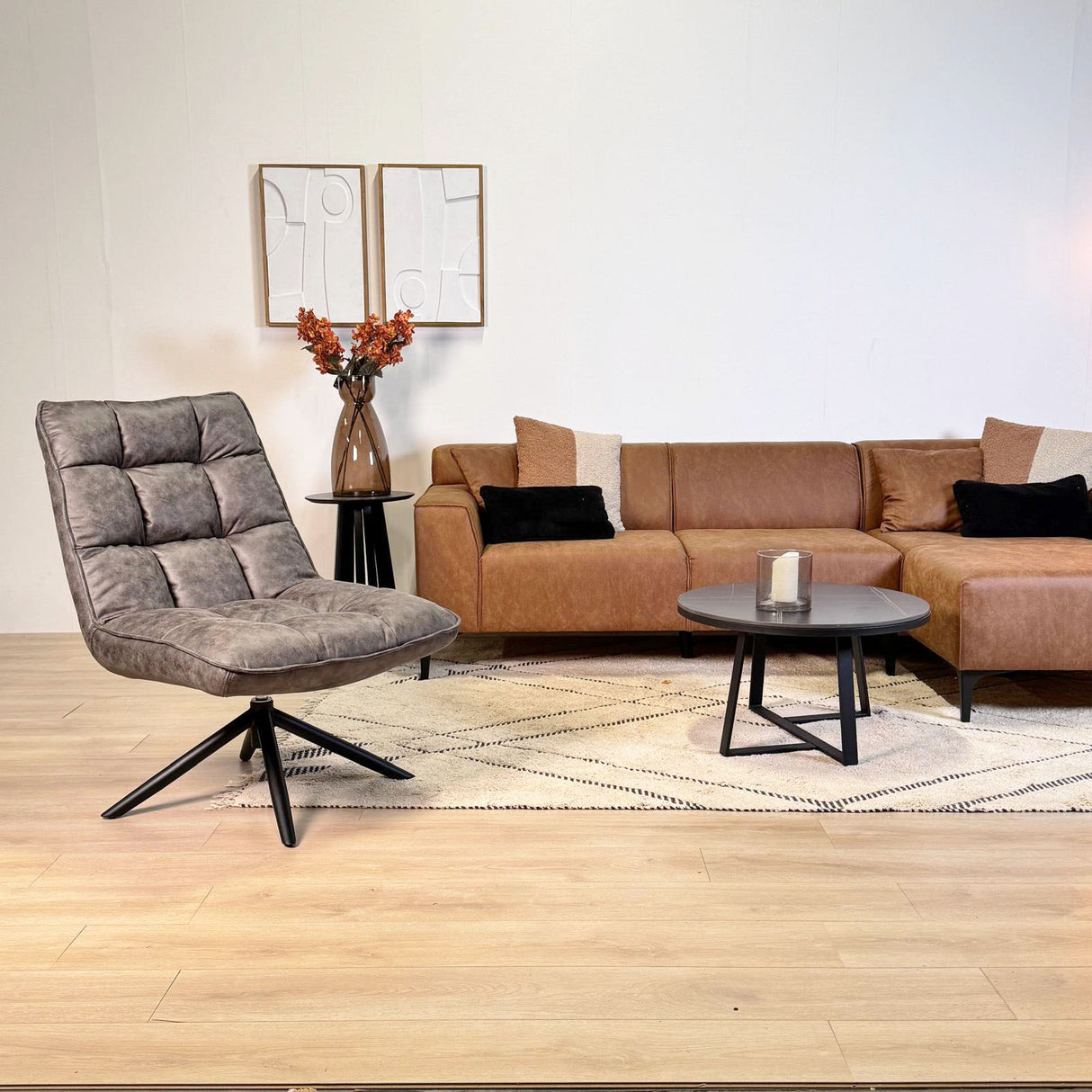 Sillón giratorio Yuki Antracita Eco-cuero 360° Giratorio