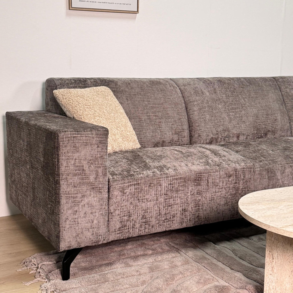 Sofá en esquina con chaise longue de tela chenille color topo Manon - derecha