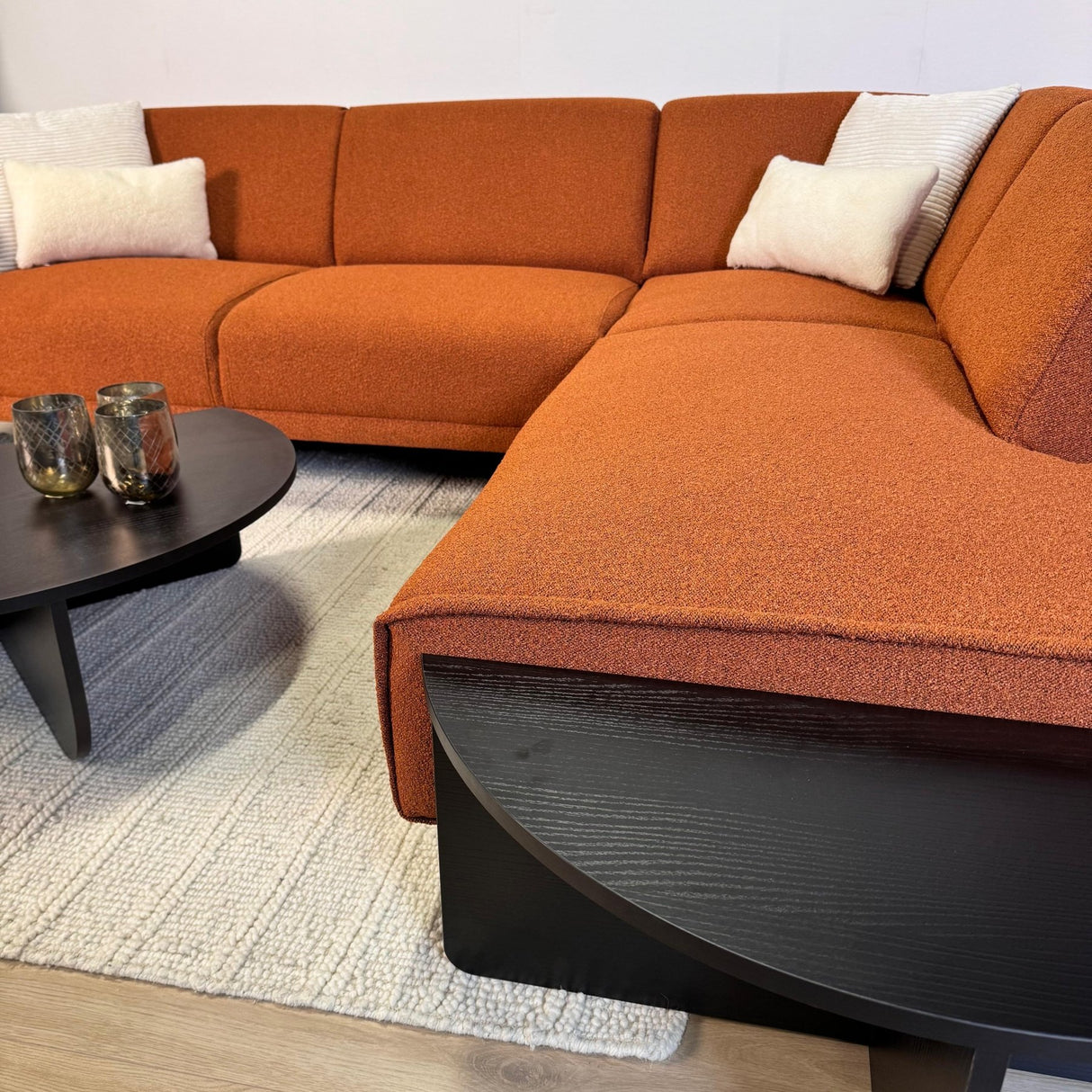 Mesa de centro redonda negra escalonada de melamina 85 cm Orin