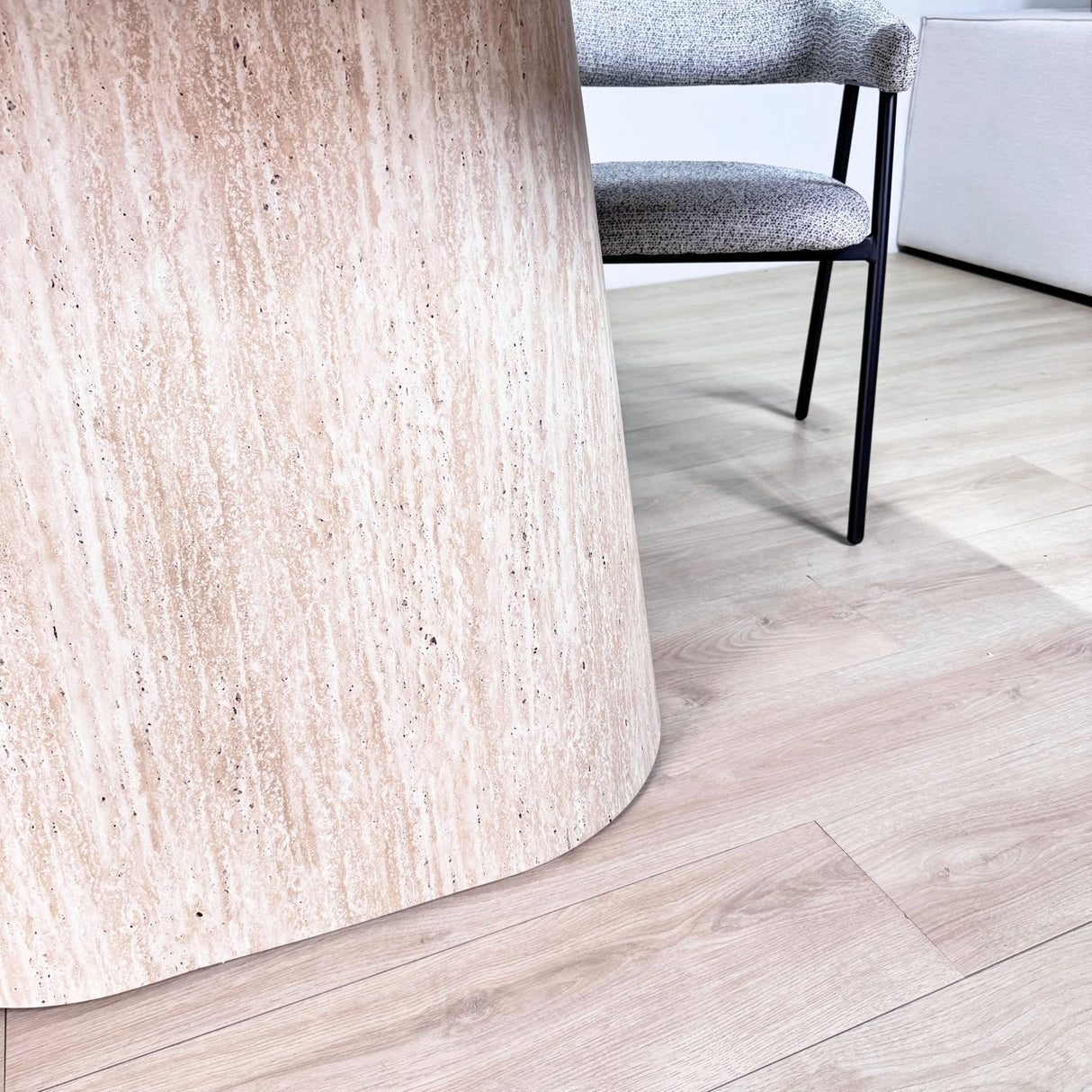 Mesa de comedor de travertino con aspecto de piedra sinterizada Lea 180x90 cm - Ovalada danesa