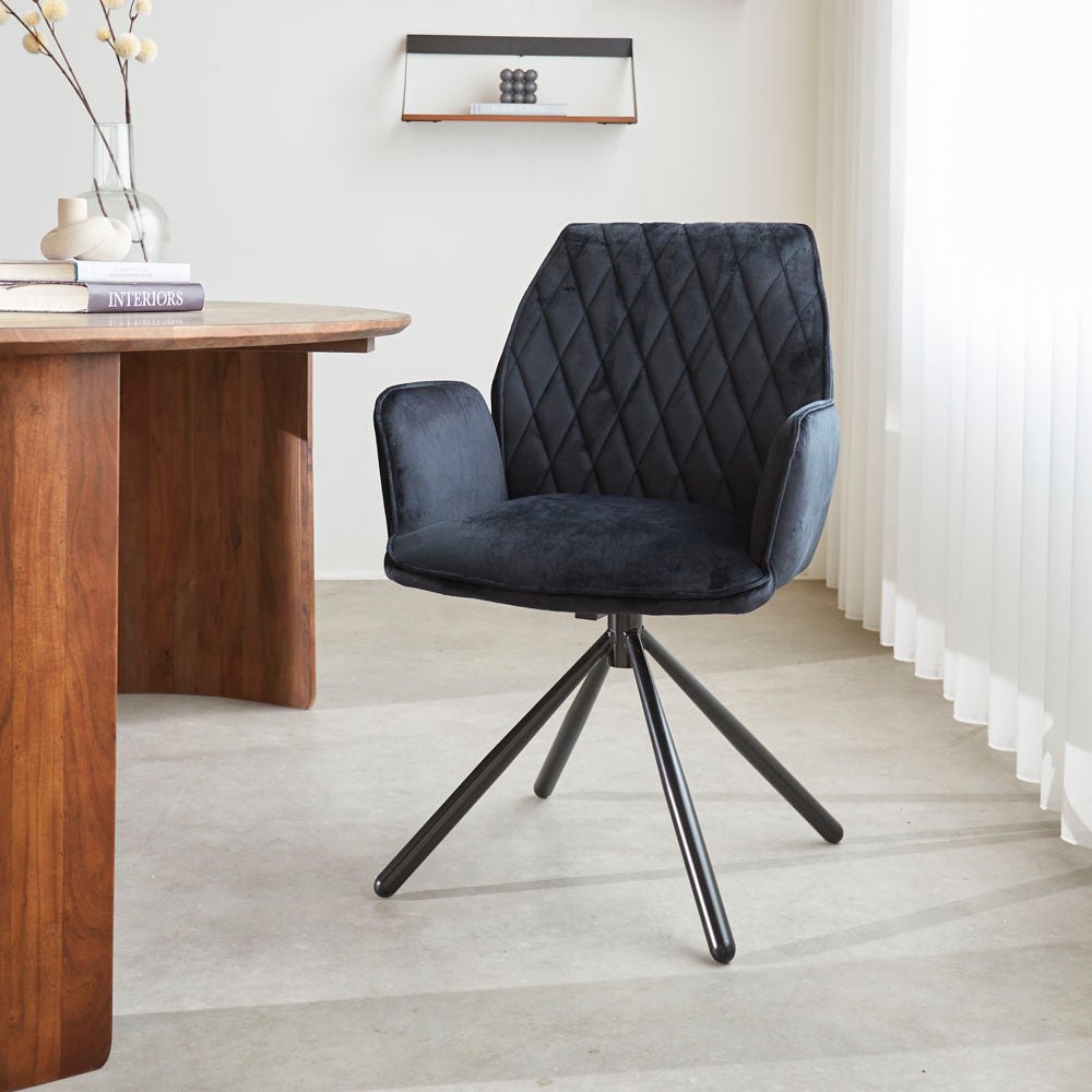 Silla de comedor giratoria de terciopelo negro Novan – 180° giratoria