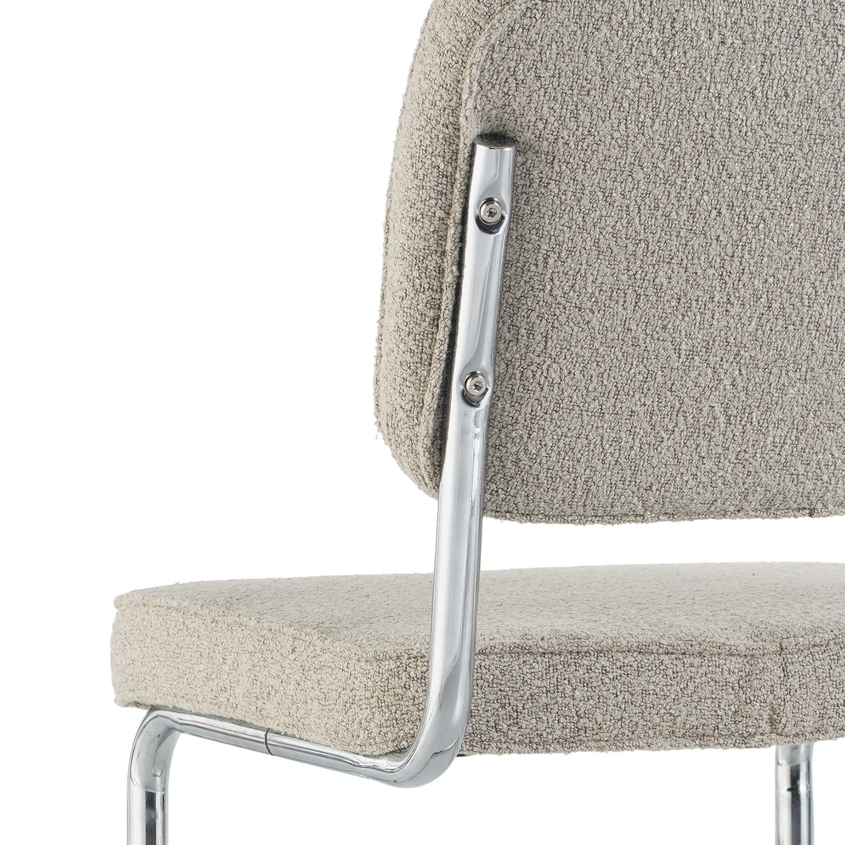 Silla de comedor moderna color arena de tela Bouclé Sway - Estructura de cromo - Sin reposabrazos