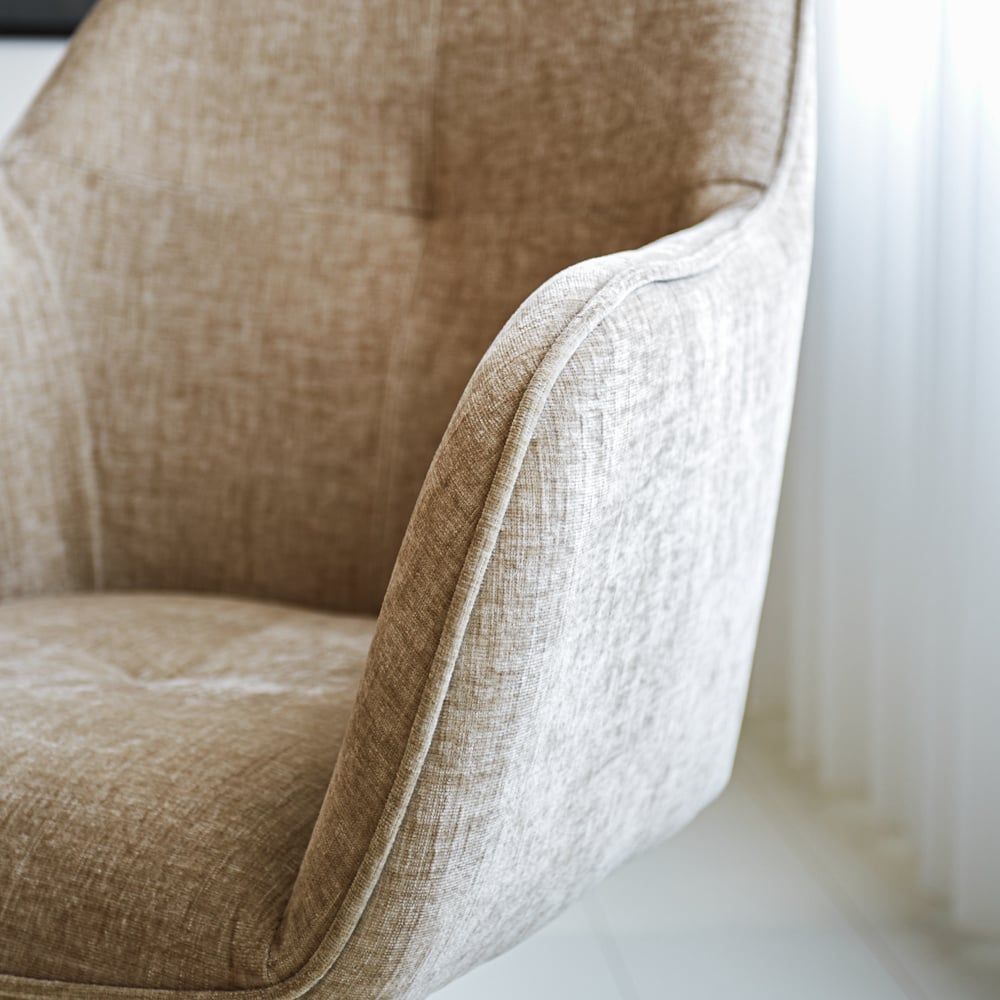 Silla de comedor Camiel Dimehouse Beige L x An x Al 62x61x54 Tela Detalle fotográfico atmosférico