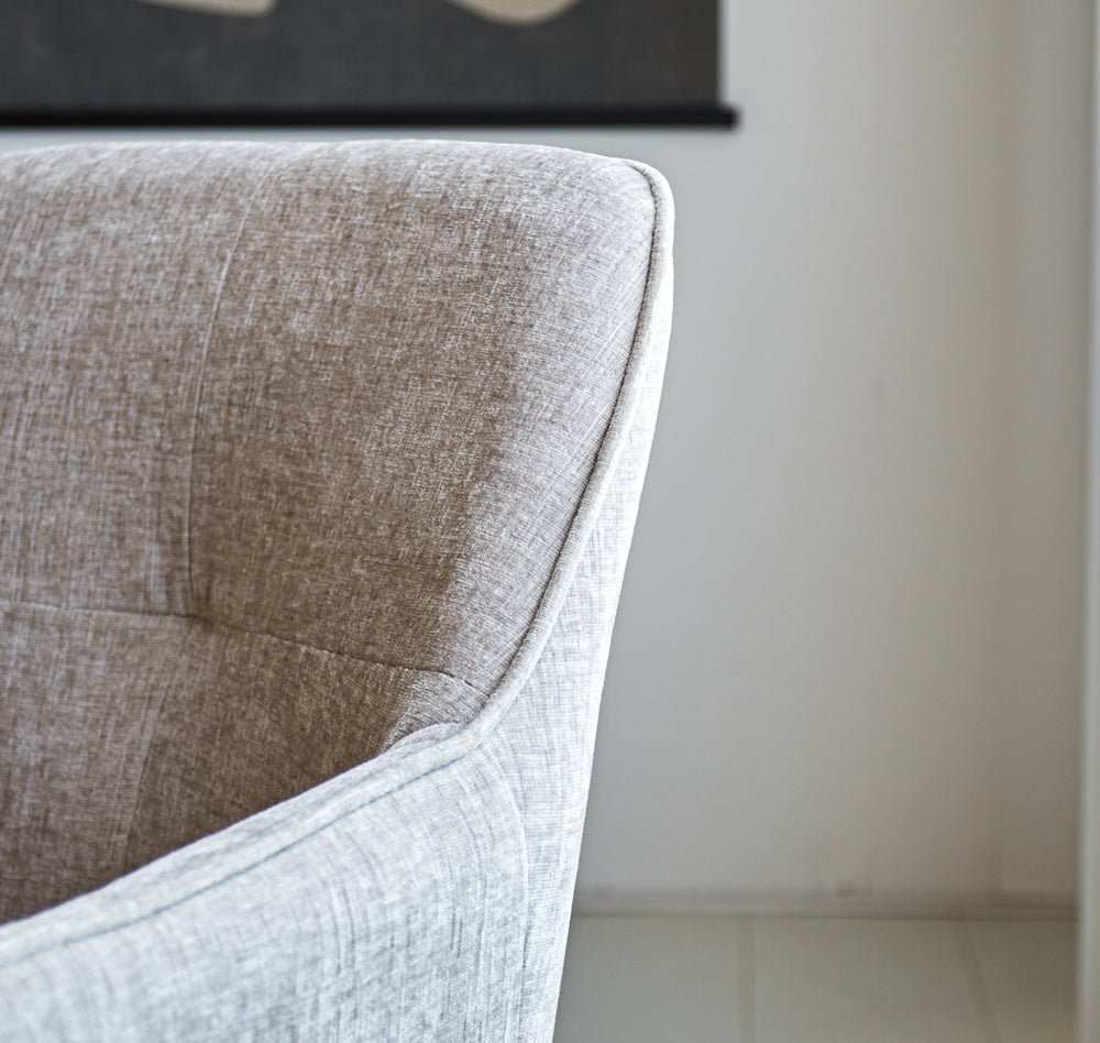 Silla de comedor Camiel Dimehouse Gris L x An x Al 62x61x54 Tela Atmósfera foto diferente