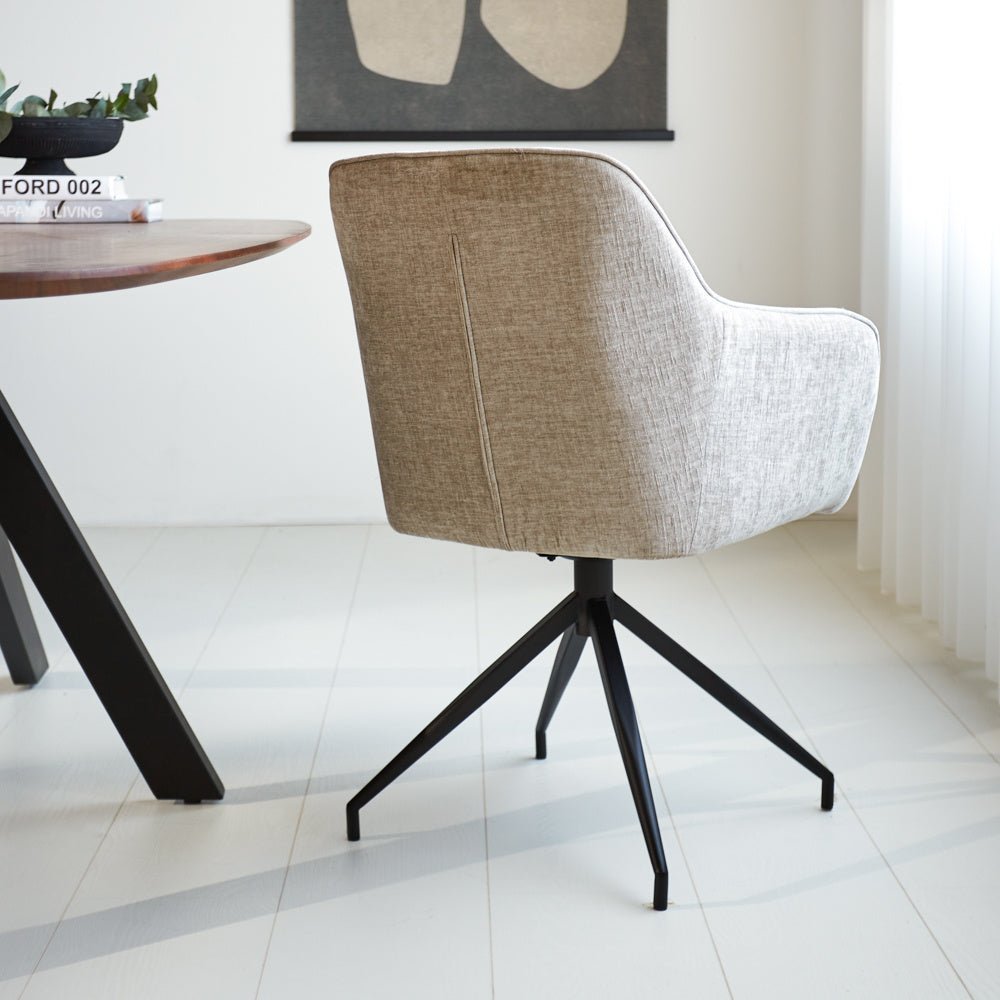 Silla de comedor Camiel Dimehouse Vista posterior en diagonal Gris L x An x Al 62x61x54 Tela Foto atmosférica