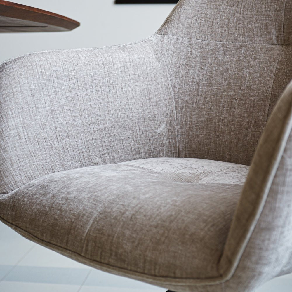 Silla de comedor Camiel Dimehouse Gris L x An x Al 62x61x54 Tela Detalle fotográfico atmosférico