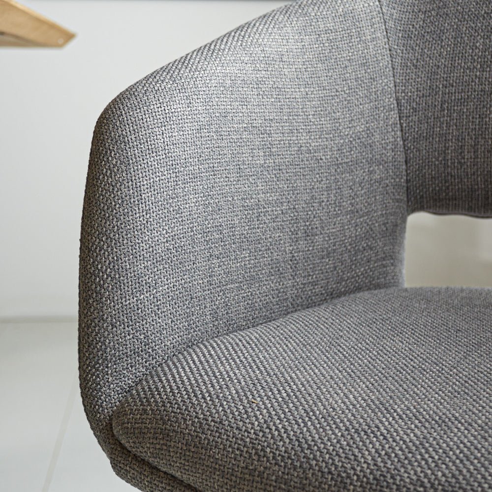 Silla de comedor Don Dimehouse Gris L x An x Al 60x56x56 Tela Detalle fotográfico atmosférico