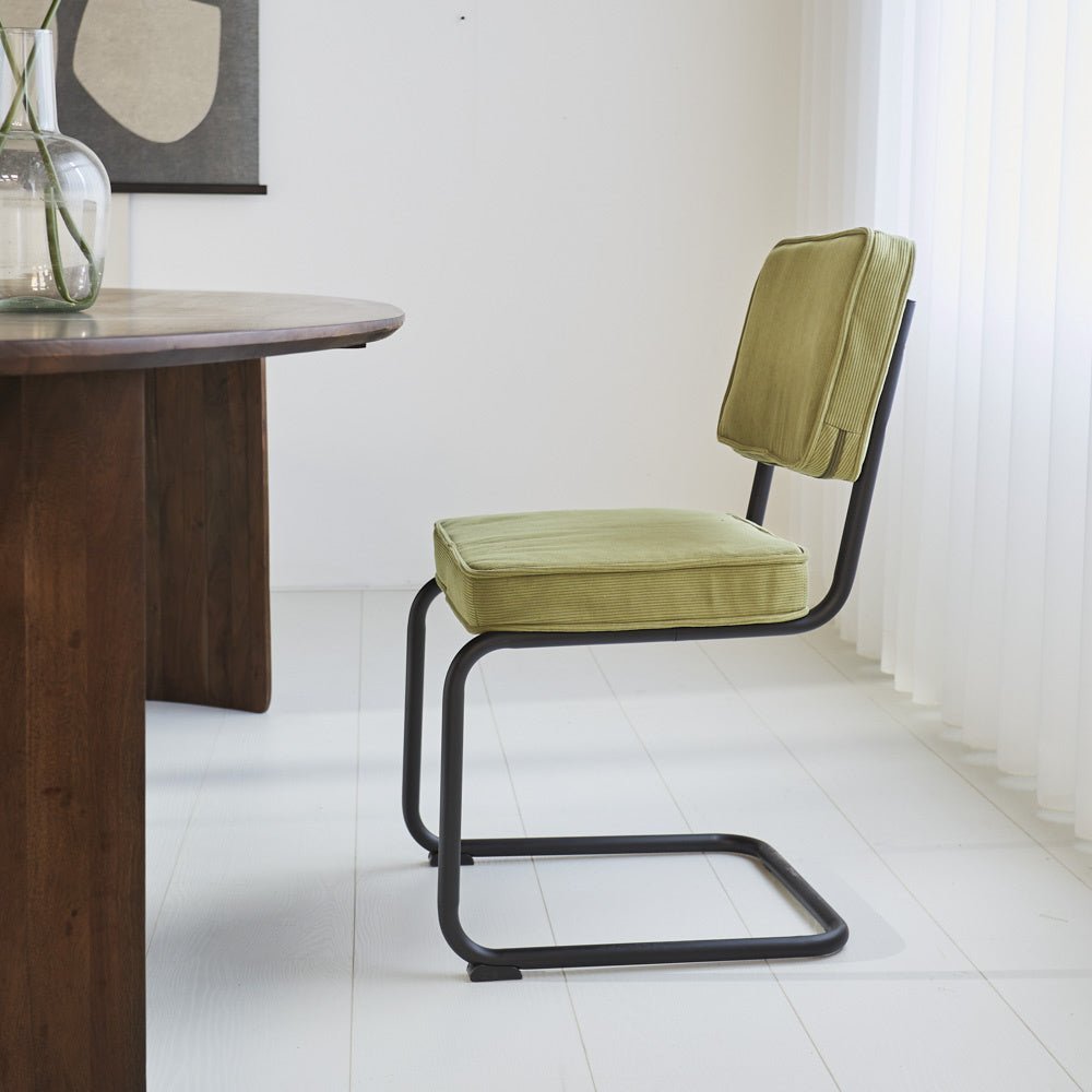 Silla de comedor Remo tejido canalé Dimehouse Verde L x An x Al 56x55x52 Tela acanalada Foto atmosférica vista lateral