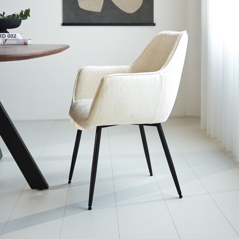 Silla de comedor Sev Dimehouse Blanco L x An x Al 68x62x61 Tela Foto atmosférica vista lateral