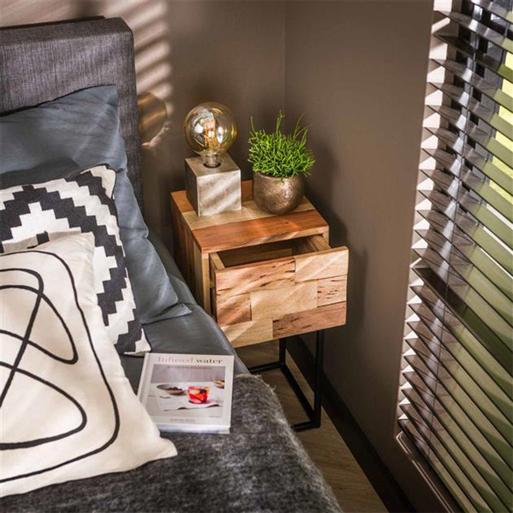 Mesita de noche Anna-Sophie DH interior Acacia L x An x Al 44x35x28 Madera de acacia Fotografía ambiental, vista frontal