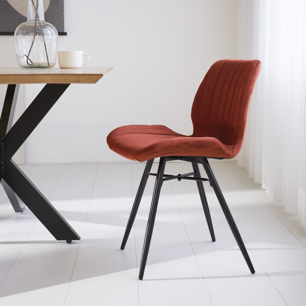 Silla de comedor Beau terciopelo Dimehouse Cobre L x An x Al 71x67x49 Tela Foto atmosférica vista lateral