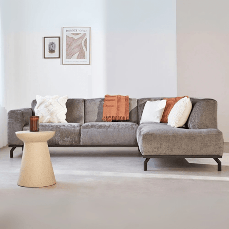 Banken - Hoekbank met hoge poten taupe velvet Chloe - rechts - Dimehouse