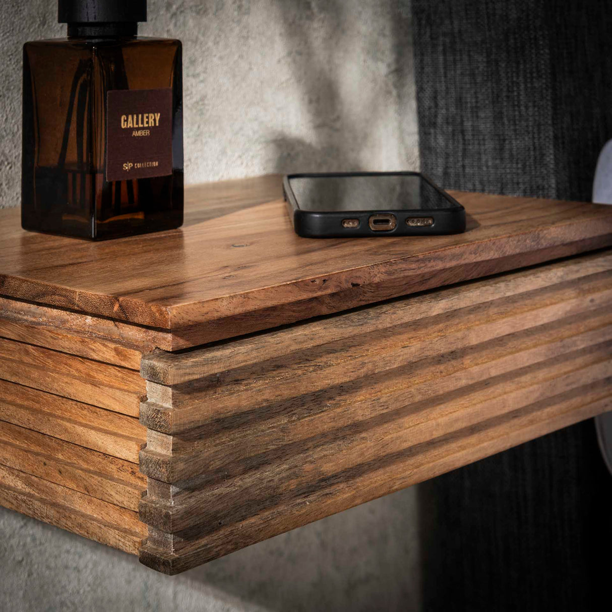 Avela XS Mesita de noche de 1 cajón de madera maciza de acacia conjunto de 2 