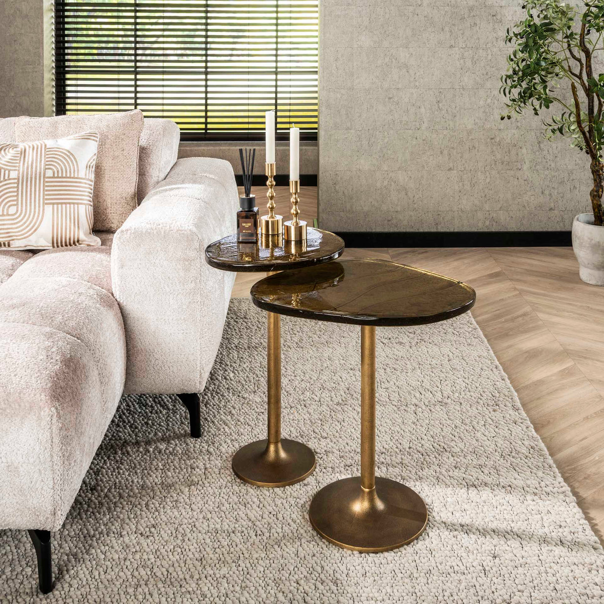 Bijzettafel Nola in Antiek Goud - 60 cm hoog