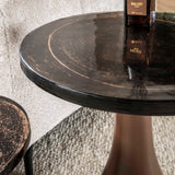 Mesa auxiliar Vesta en forma de gota - Cobre envejecido - 30x30x45 cm 
