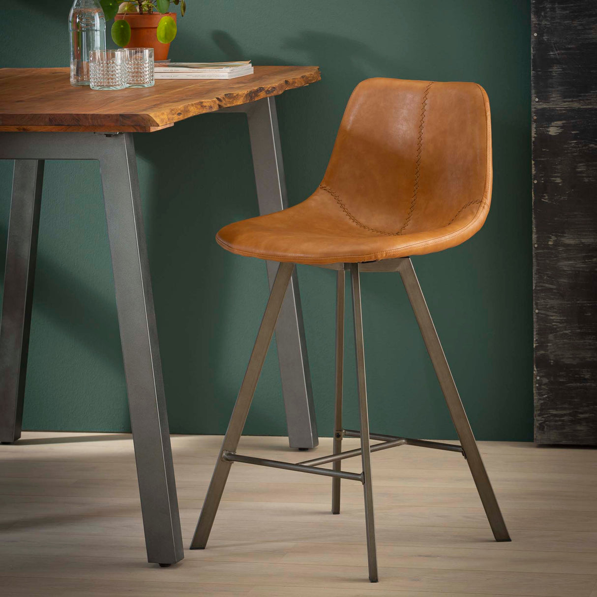 Set van 4 Barkrukken Siena Saddle PU bruin