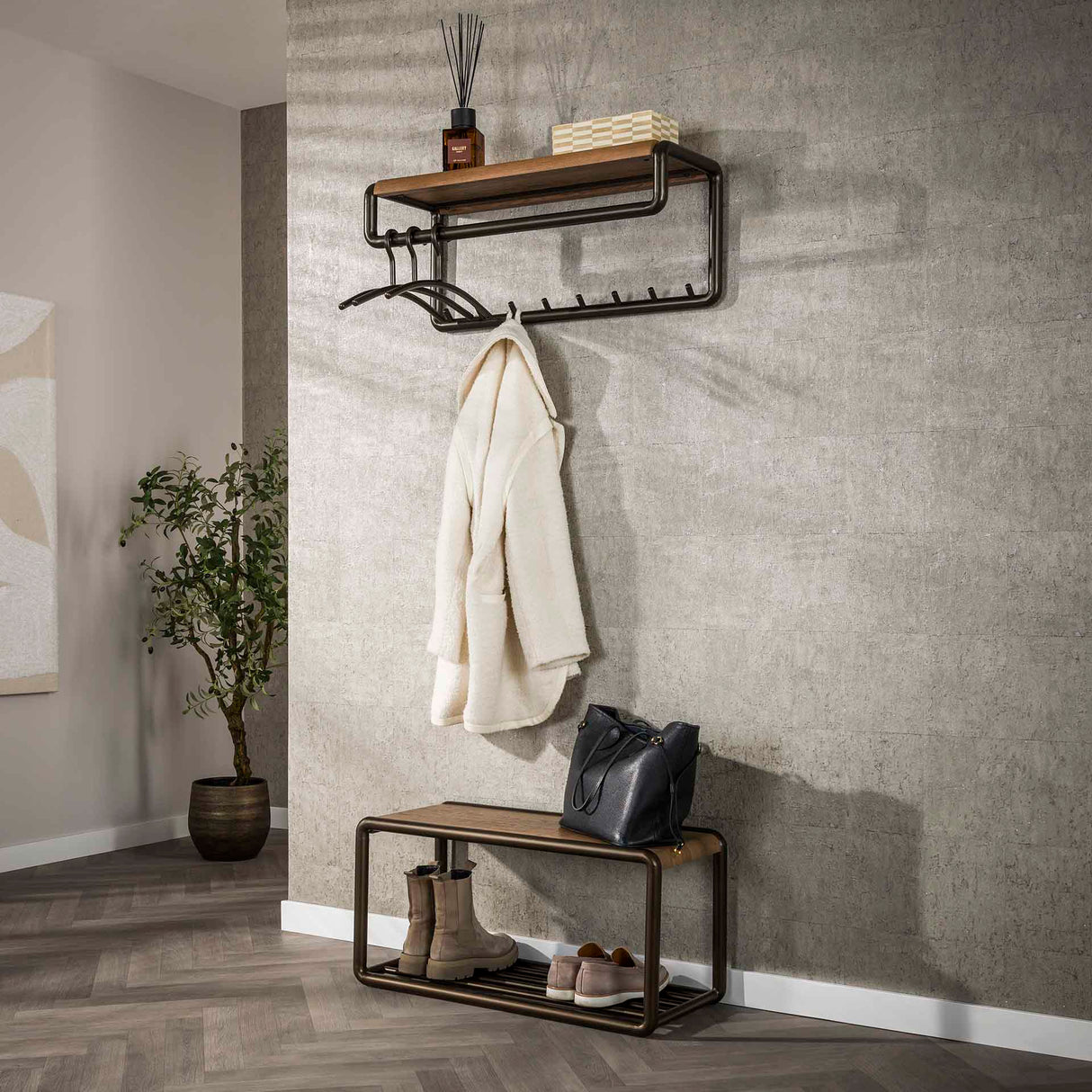 Perchero Arlo barra y tablero para sombreros 8 ganchos Drift marrón 