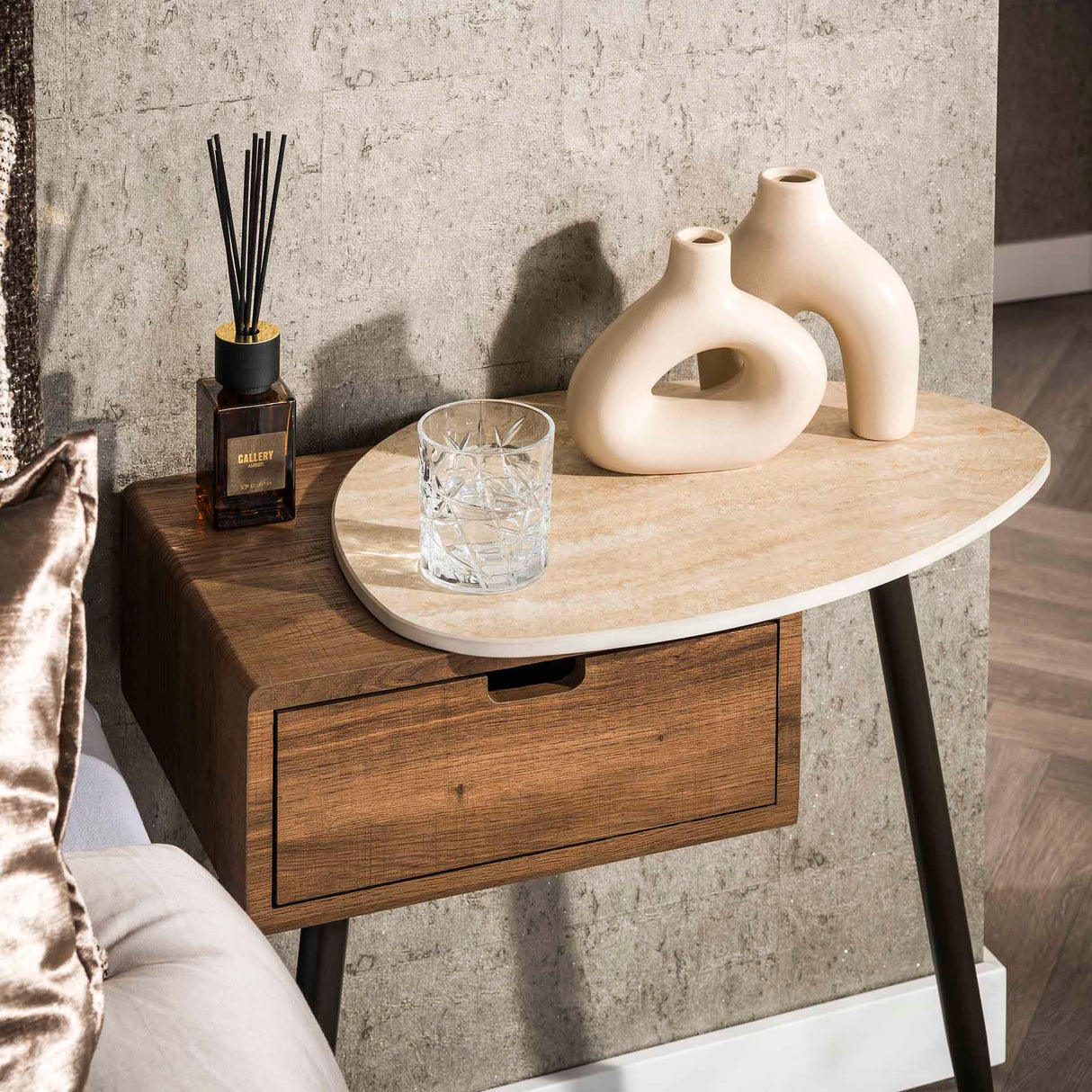 Borea mesita de noche derecha 1 cajón cerámica travertino 