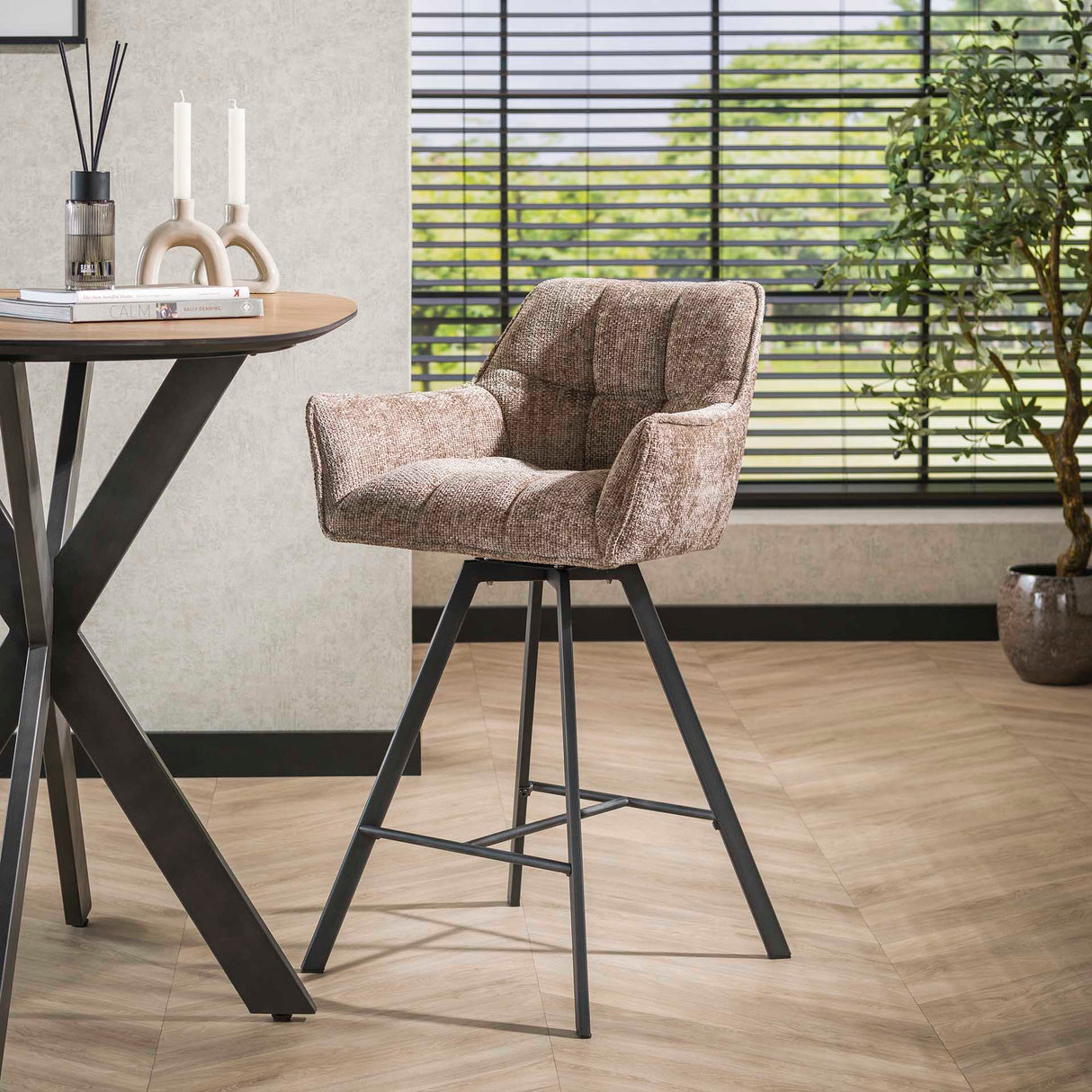 Set van 2 Barkrukken Lino Chenille Stof Rich Champagne Draaibaar