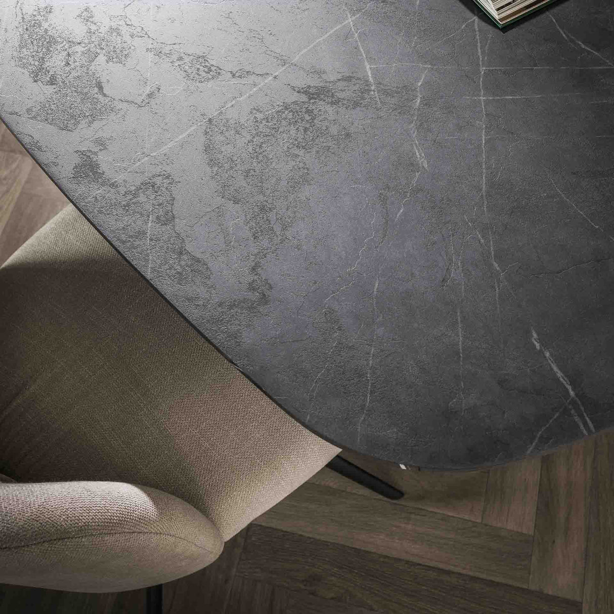 Eettafels - Eettafel Mysha Deens Ovaal Melamine 215x105 cm - Dimehouse