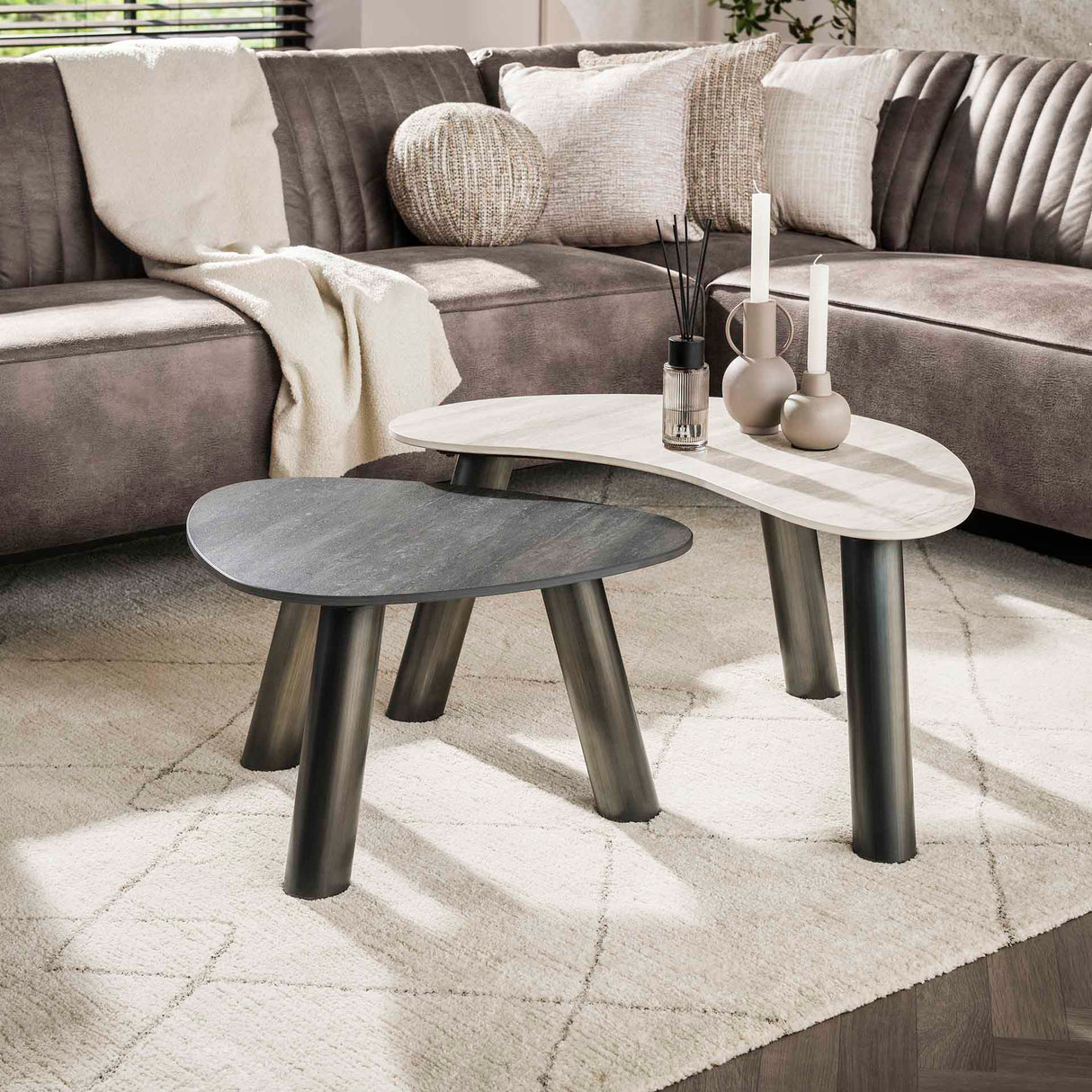 Conjunto de mesas de centro Dune de cerámica orgánica, conjunto de 2 