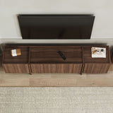 Mueble TV Lowen en nogal Milano 180 cm compuesto de madera revestido de melamina