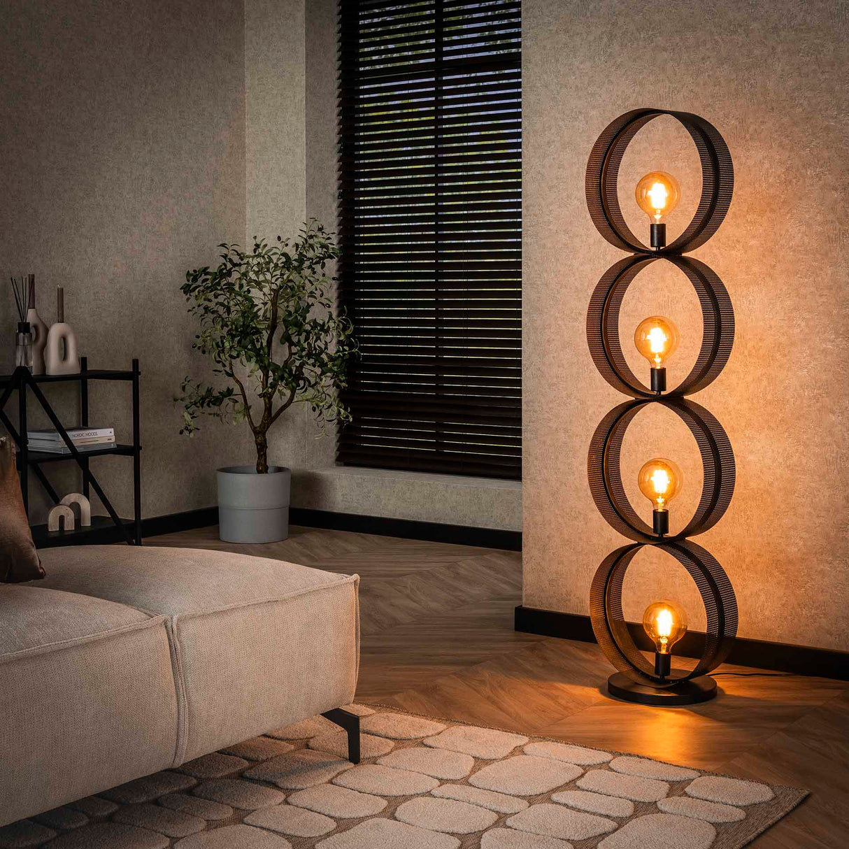 Vloerlamp Fons 4-lichts ringen metaal zwart