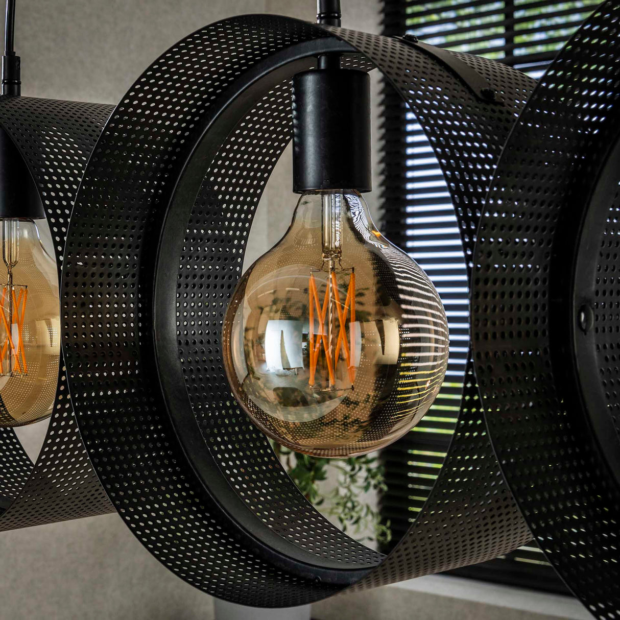 Lámpara colgante Fons 4 luces anillos metal negro 