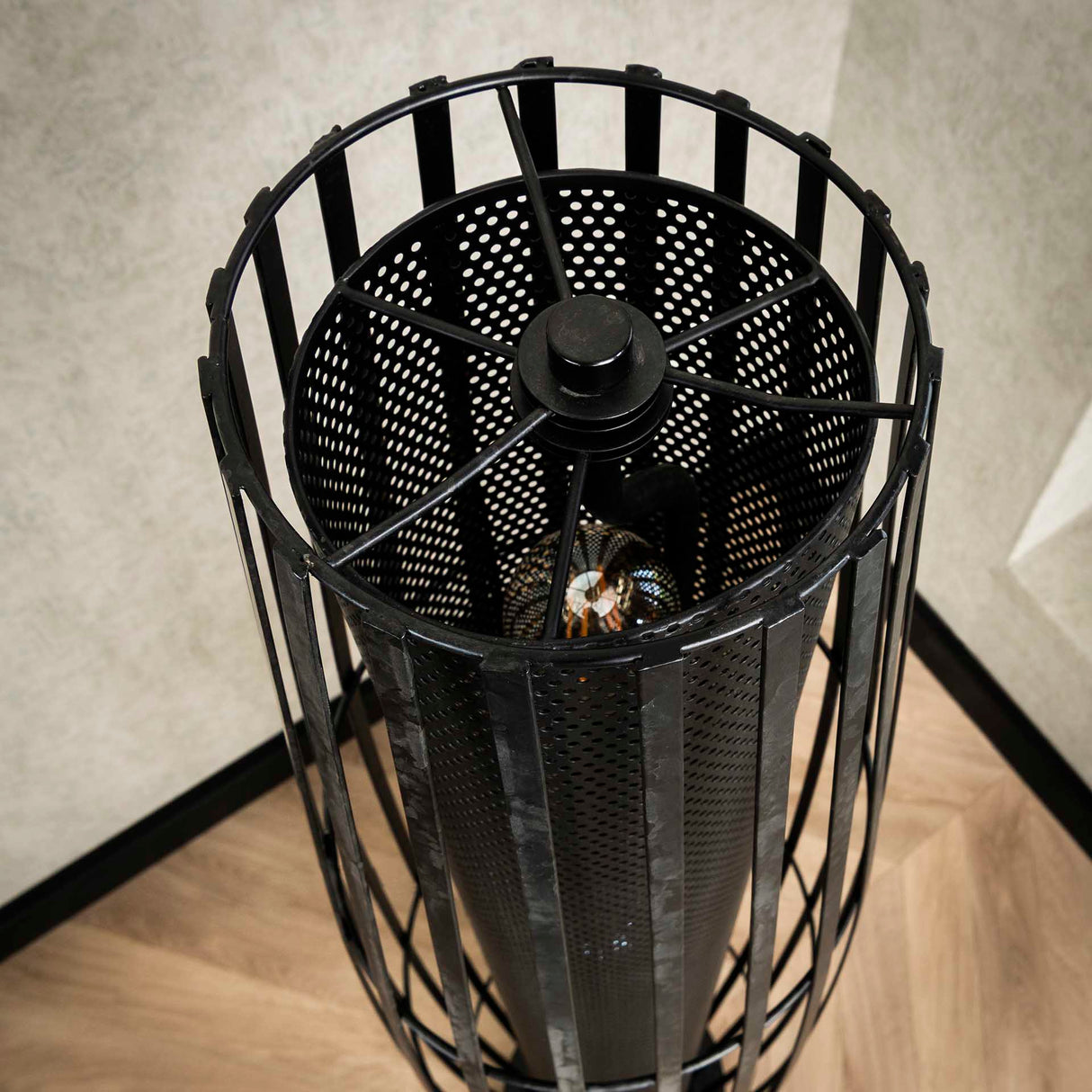 Lámpara de pie Liora 3 luces cilindro malla negra 120 cm 