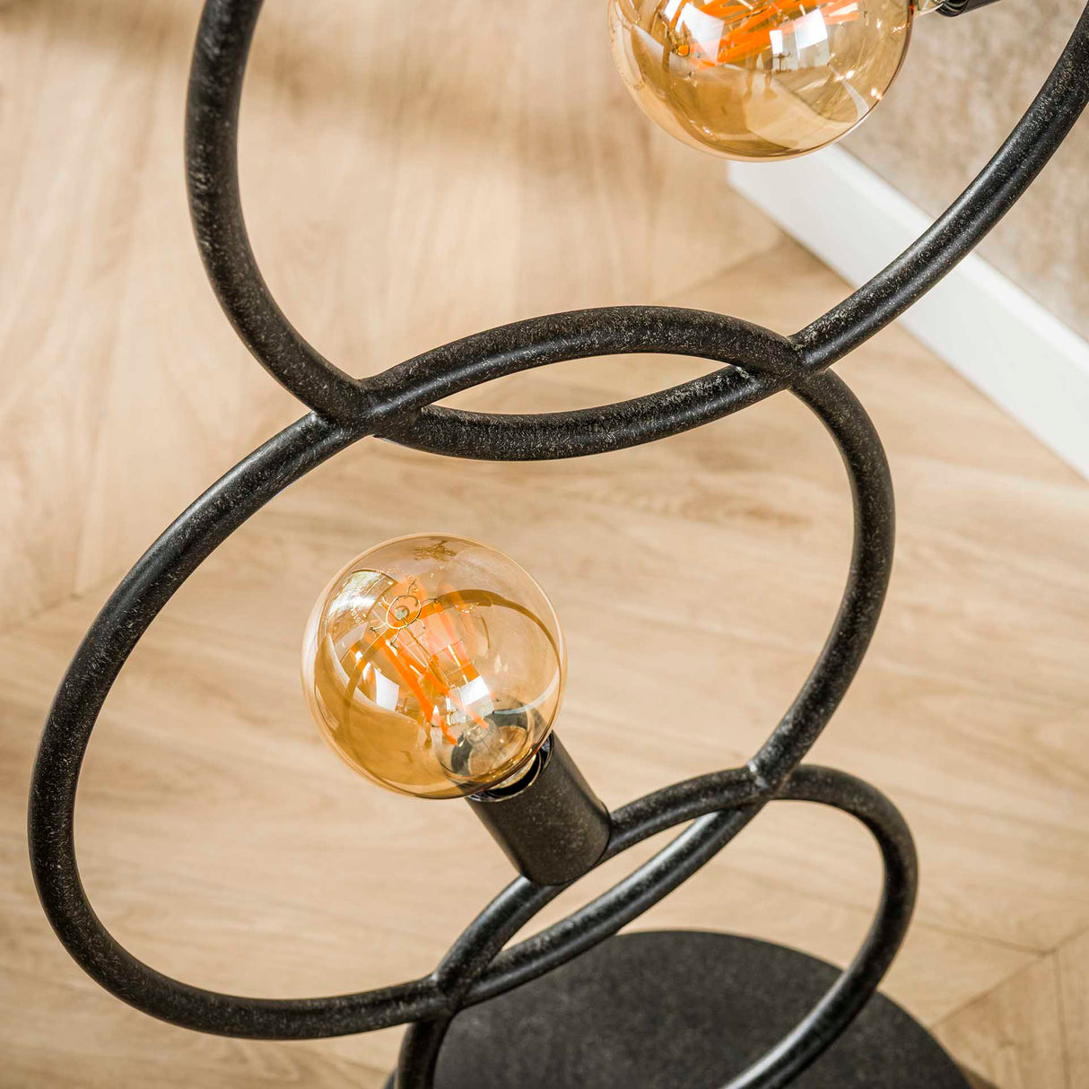 Lámpara de pie negra de 3 luces industrial de 140 cm 