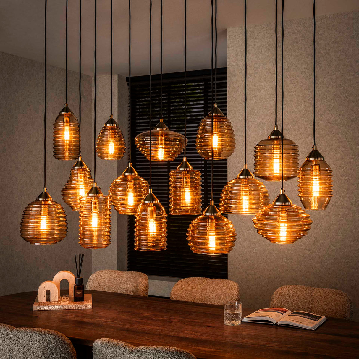 Lámpara colgante Mali 15 luces vidrio acanalado color ámbar 